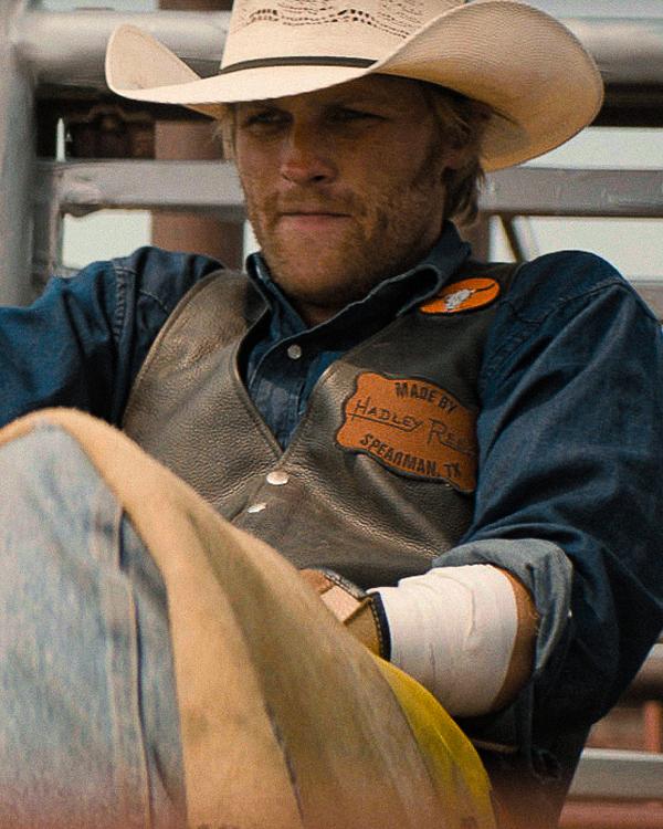 دانلودصوت دوبله  فیلم Broke